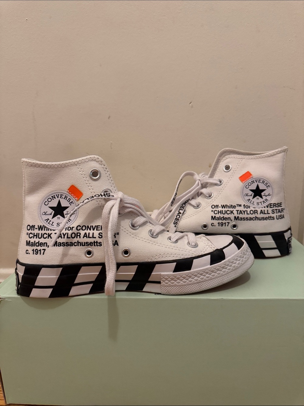 Converse x Off-White Chick Taylor